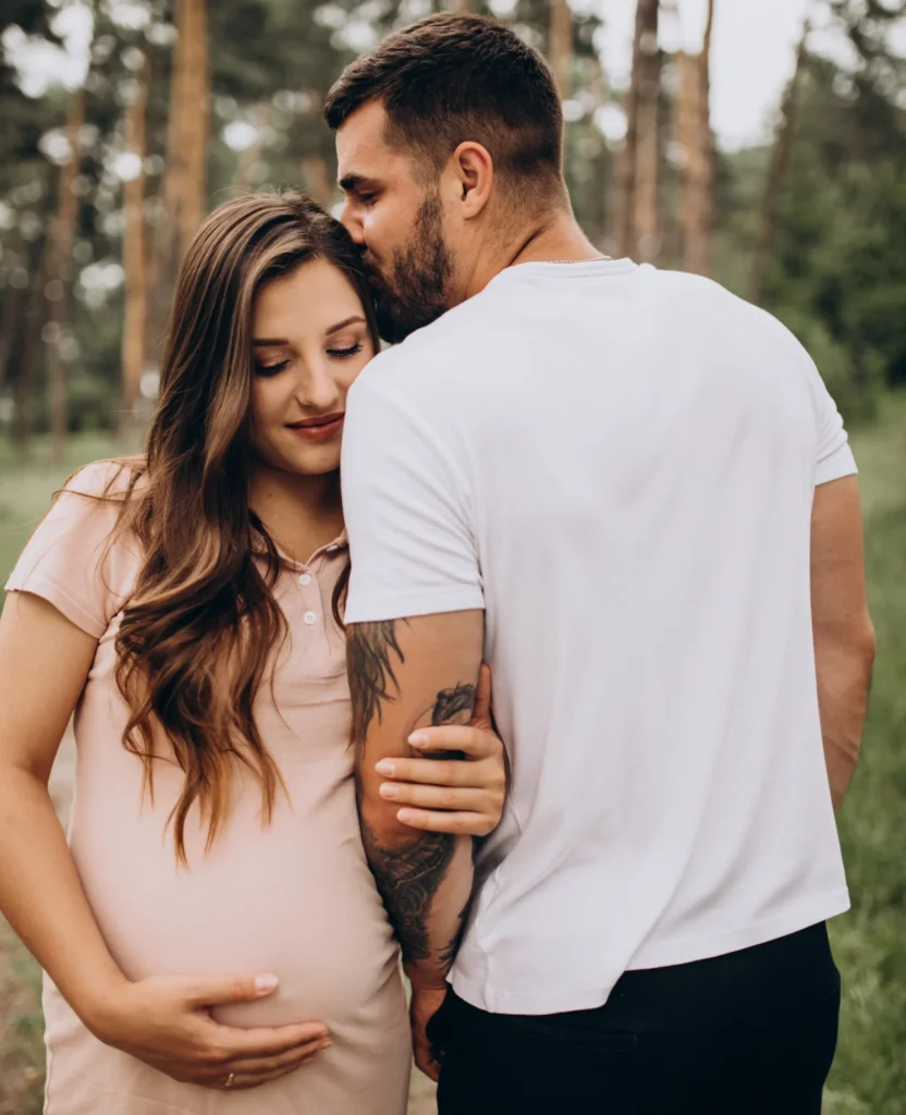 Pareja embarazada gracias al tratamiento de fertilidad